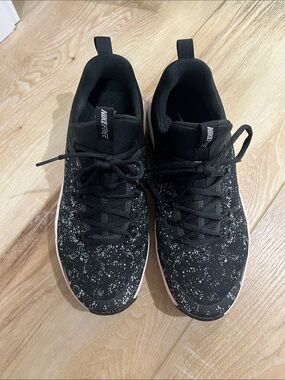 Women’s Nike metcon. Worn 3 times.